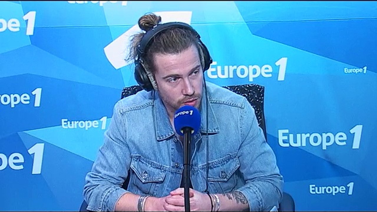 Quand Julien Doré écrit une chanson en italien avec sa famille