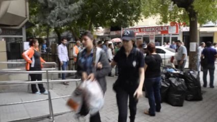 Adana Polisi Döven Üniversiteliler Adliyeye Sevk Edildi