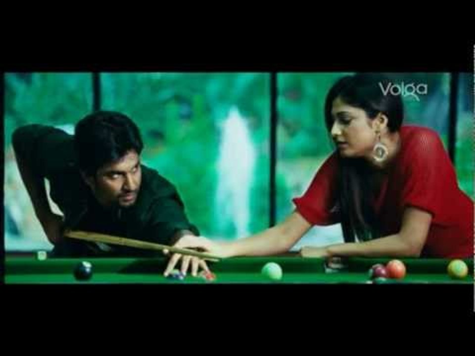 Eega Nani's Oopiri Aagadu Song From Pilla Zamindar