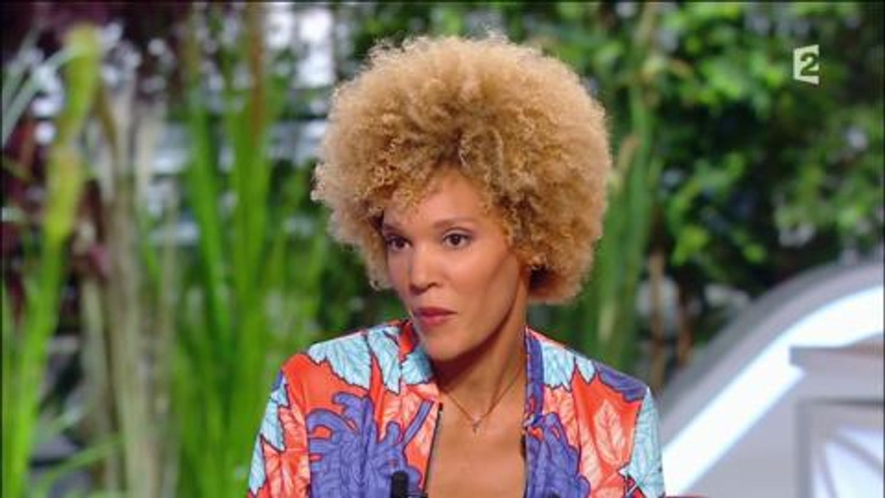 Amanda : Linda Hardy revient ses moments passés avec Johnny Hallyday, mar 18 oct