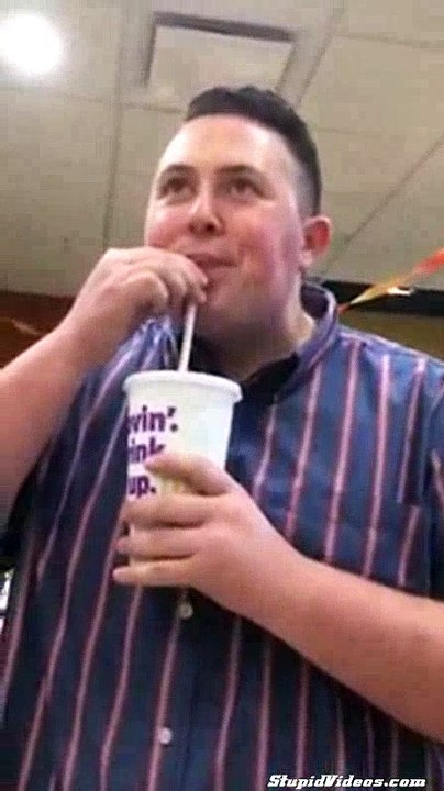 Kid Makes Dubstep Song With McDonalds Cup | Videos Global