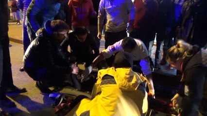 OTOMOBİLİN ÇARPTIĞI YAYA HASTANEYE KALDIRILDI