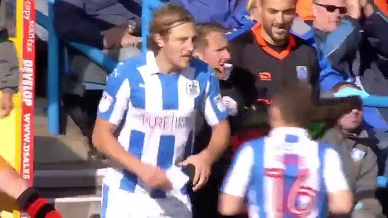 Ross Wallace com momento insólito