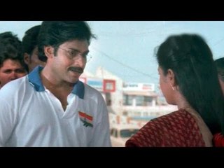 Suswagatham Scenes -Sandhya Give Flag To Ganesh - Pawan Kalyan, Devayani