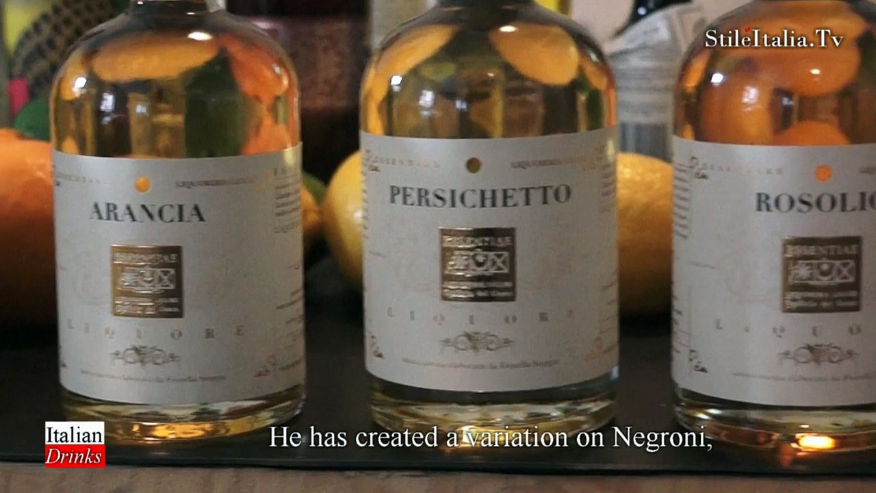 "Italian Cocktails" "Camillo Sulla Luna" "Variation on Negroni" Essentiae Lunae "Italian Fashion"