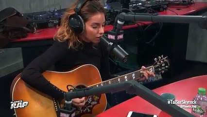 Tal 'Are We Awake' en live acoustique dans Planète Rap