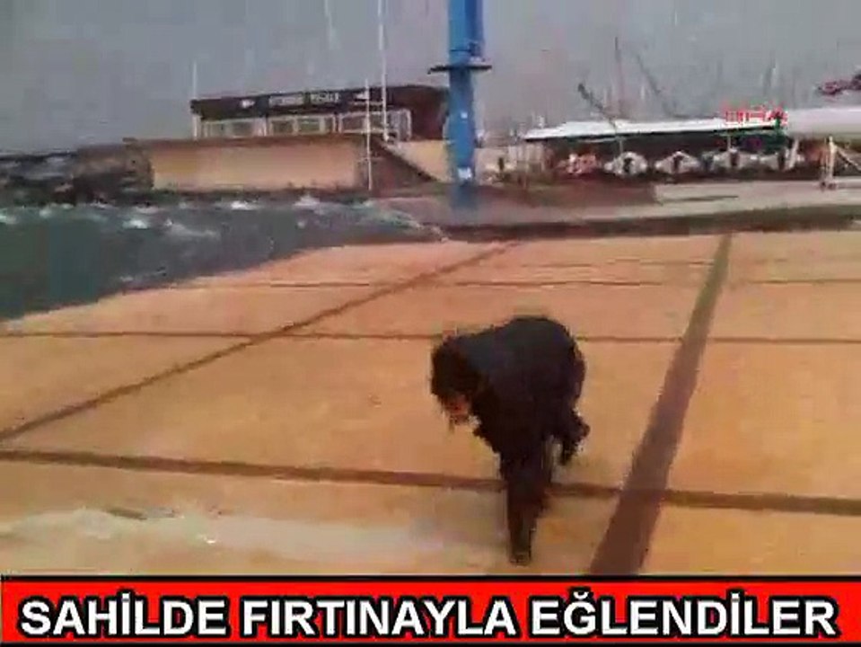 Fırtınaya Meydan Okudular!