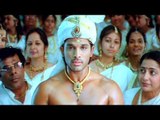 Varudu Scene - Sandy And Deepthi Look One And Each Other At Marriage Event - Allu Arjun