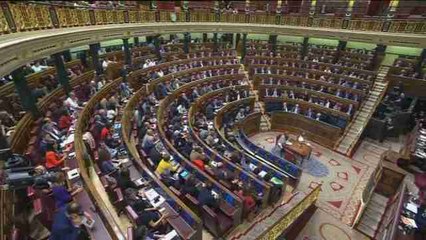 Los diputados quieren igualar los permisos de paternidad y maternidad
