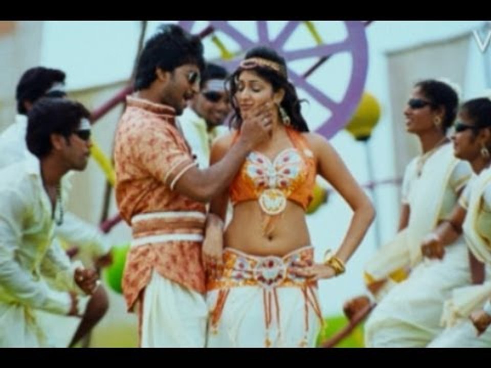 Eega Nani's Chuttu chuttu Song From Pilla Zamindar