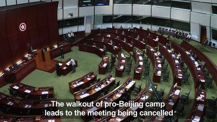 Hong Kong pro-independence lawmakers blocked from taking oath