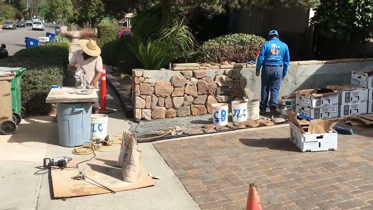 SBEvolutionlandscape Masonry crew working in Rockwool