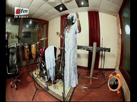 Fatou Gueweul rend hommage à Déguène chimére