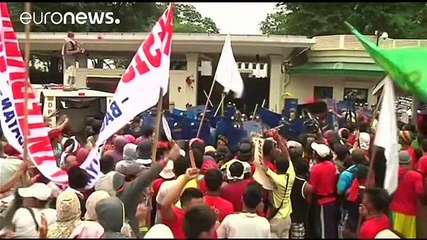 Philippines : violentes manifestations devant l'ambassade américaine