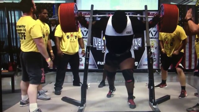 Ray Williams soulève une barre de 456 kg en squat, record du monde !!!