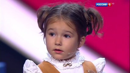 Bella une fillette de 4 ans qui lit et parle 7 langues