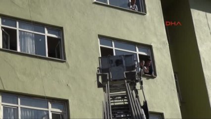 Hakkari - Vedaş ve Vebsaş'tan Nefes Kesen Deprem Tatbikatı