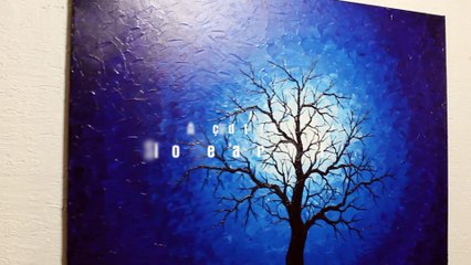 Aperçu vidéo de l'œuvre : Silhouette d'arbre de nuit