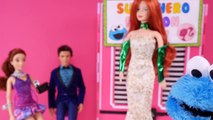 WONDER WOMAN, CAT WOMAN, & HARLEY QUINN have a Fashion Show _ Barbie Superhero Edss