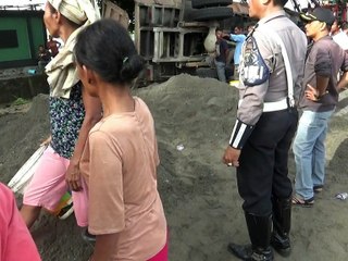 DELI SERDANG - LAKALANTAS TRUK - PART 3