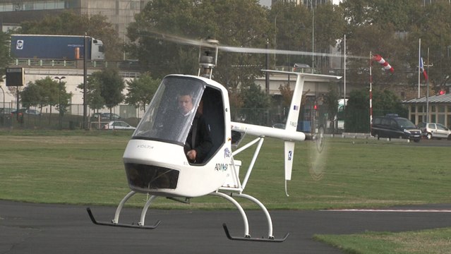 Hélicoptère 100% électrique : Ségolène Royal assiste au premier vol de VOLTA