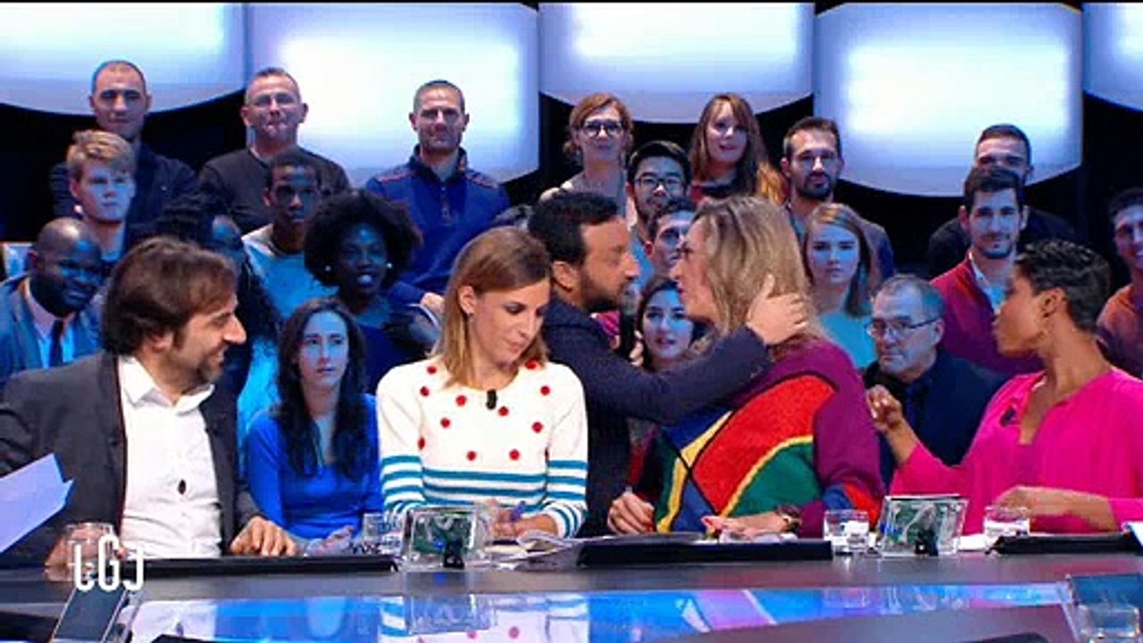 Stéphane Guillon quitte le plateau de Canal Plus à l'arrivée de Cyril Hanouna - Regardez