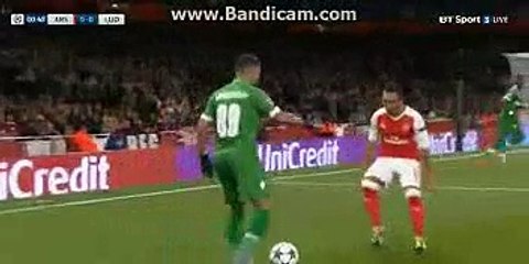 Mesut Ozil Fantastic Pass - Arsenal 0-0 Ludogorets - Champions League - 19_10_2016 HD