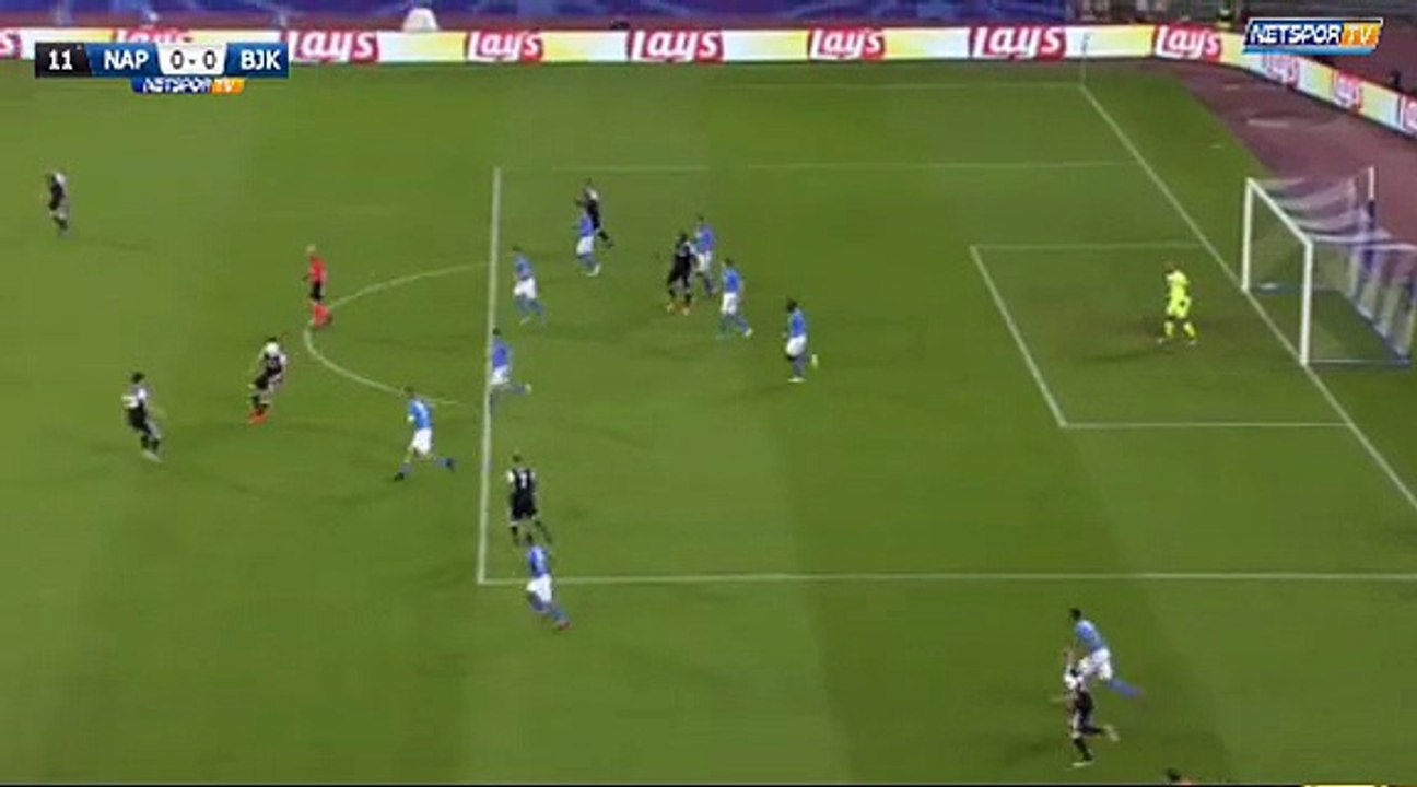 Napoli 0 - 1 Besiktas Goal Adriano 13.dk_2