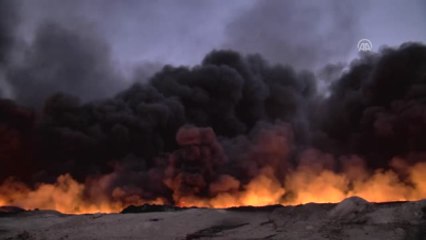 Kayyara'da Ateşe Verilen Petrol Kuyuları