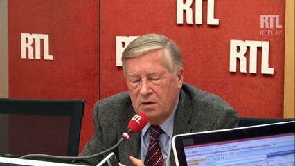 Alain Duhamel : "la colère des policiers devient un enjeu politique lamentable"