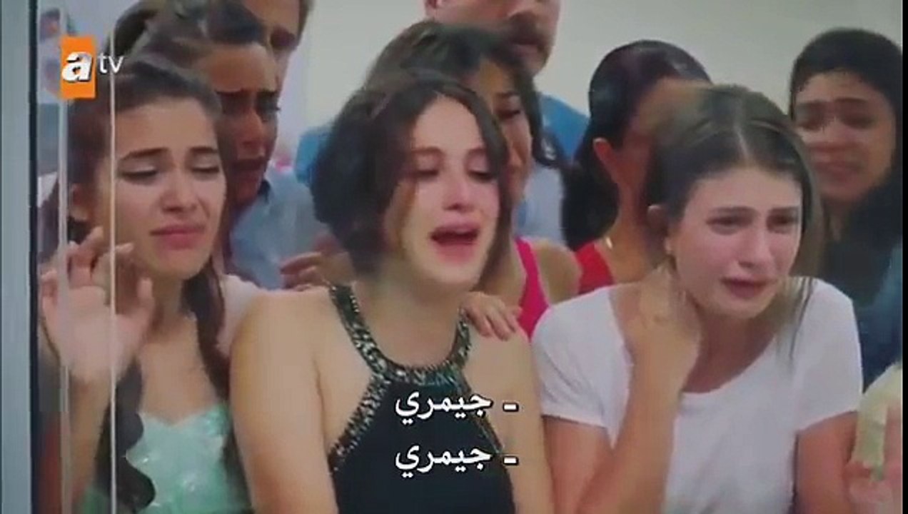 مشهد لموت جيمري في مسلسل الأزهار الحزينة