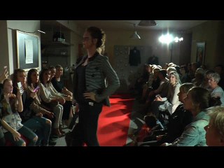 DÉFILÉ DE MODE À COMBLAIN AU PONT