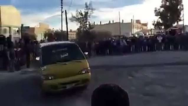 Hyundai H100 dönmez diyenlere :) İçine M5 Kaçmış H100 :)