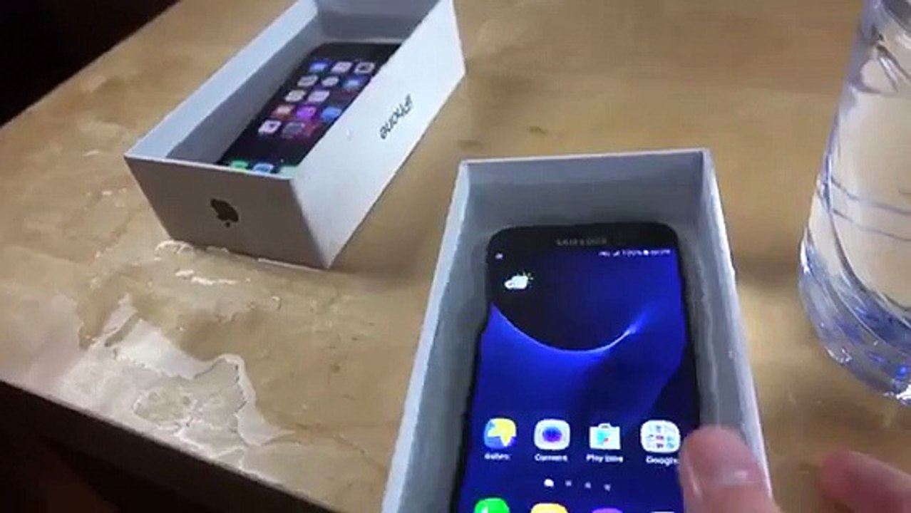 iPhone 7 vs. Samsung Galaxy S7 Water Freeze Test 10 Hours! What Will Happen?!