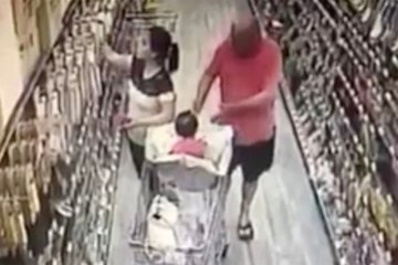 Markette Bebek Kaçırma Girişimi Kamerada