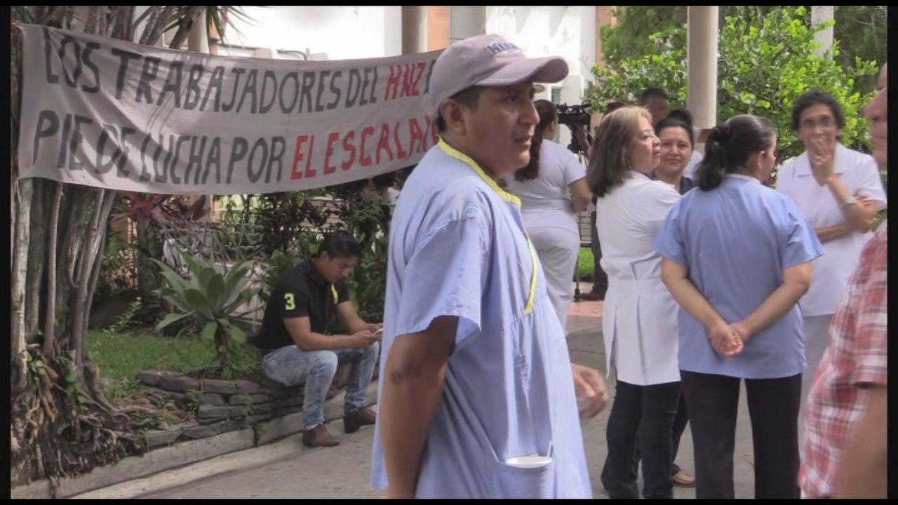 Sindicalistas del hospital salvadoreño de Zacamil están en huelga por incremento salarial
