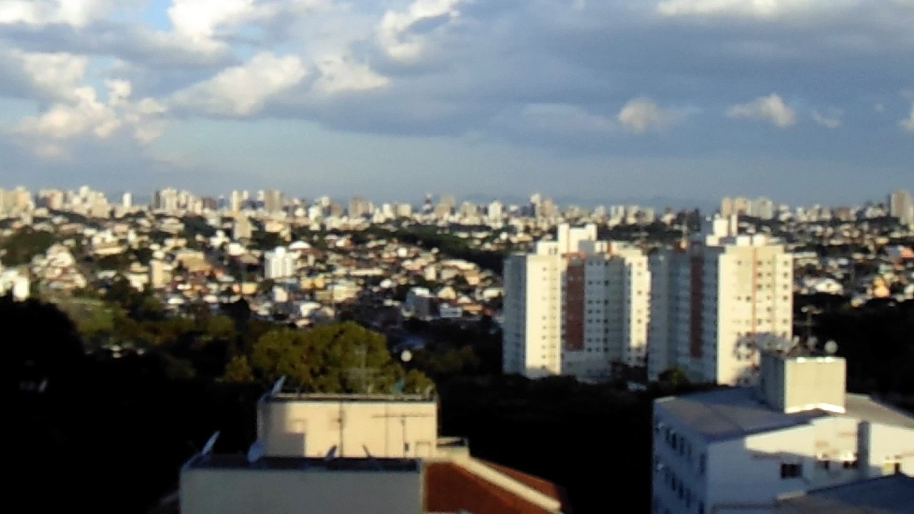 Daytime UFO over Brazil
