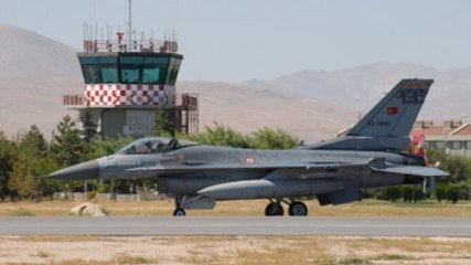 Son Dakika! 3. Ana Jet Üs Komutanlığı'na Operasyon! 40 Asker Gözaltında