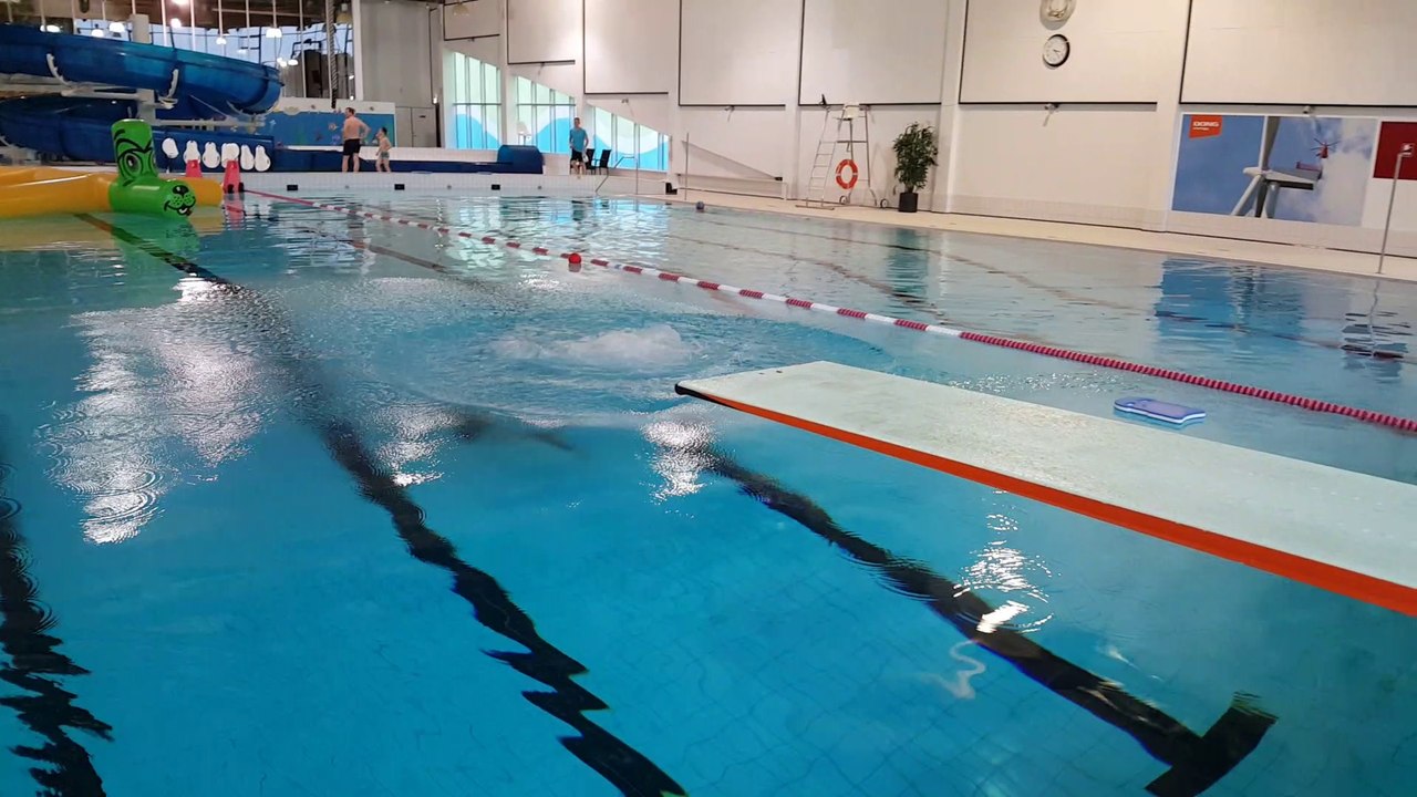 Narrun Mokលោតទឹក  in Svømmehald 19 octber 2016 p01