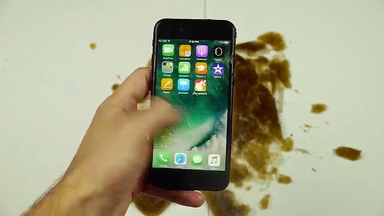 iPhone 7 in Coca-Cola vs Sprite vs Fanta vs Pepsi 24 Hours Freeze Test