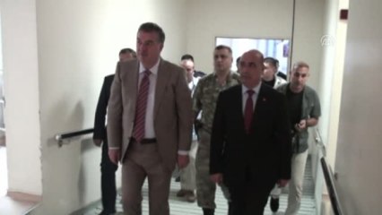 Vali Al, Yaralı Anne ve Oğlunu Ziyaret Etti