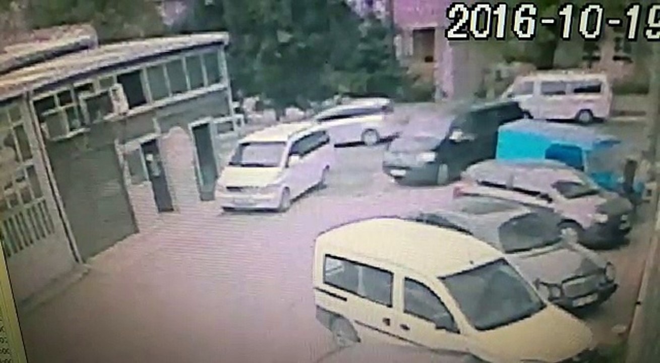 GAZETECİ YASİN ÖREN'İN BABASININ YAŞADIĞI KAZA ANI KAMERALARA İŞTE BÖYLE YANSIDI...