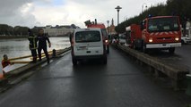 Un crevettier fait naufrage dans le port de Trouville