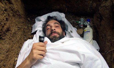 Poyraz Karayel 64. Bölüm - İşte tam cehennemin ortasındayım!