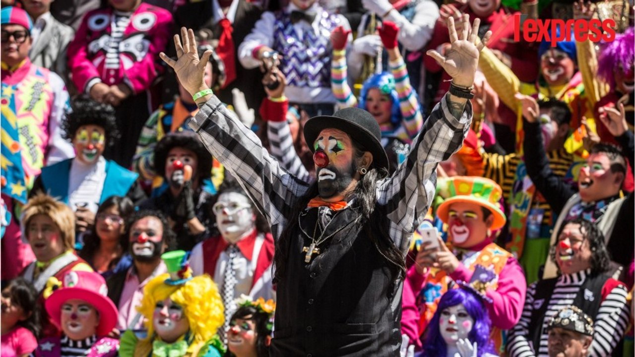 Mexique : face aux "creepy clowns," les gentils clowns répliquent