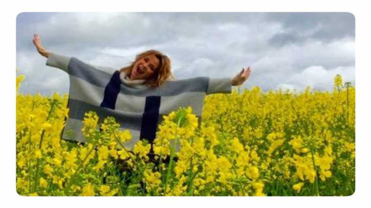 Ingrid Chauvin s'offre une balade à la plage avec son fils !