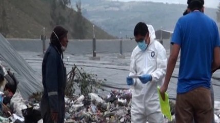 Un recién nacido fue encontrado en un botadero de basura