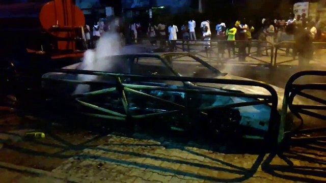 Explosition d'une voiture devant le collége Sacré coeur Dakar