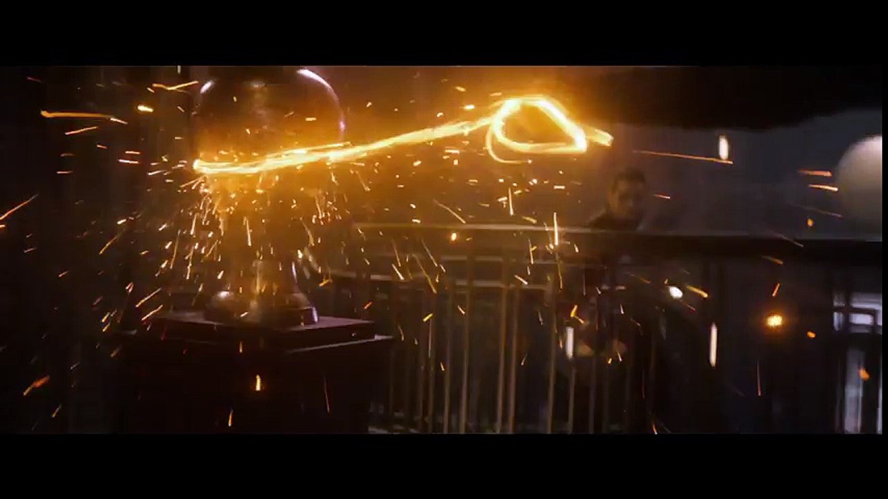 Doctor Strange Clip