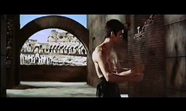 Bruce Lee Vs Chuck Norris (Way of the Dragon) Climactic Fight to Death